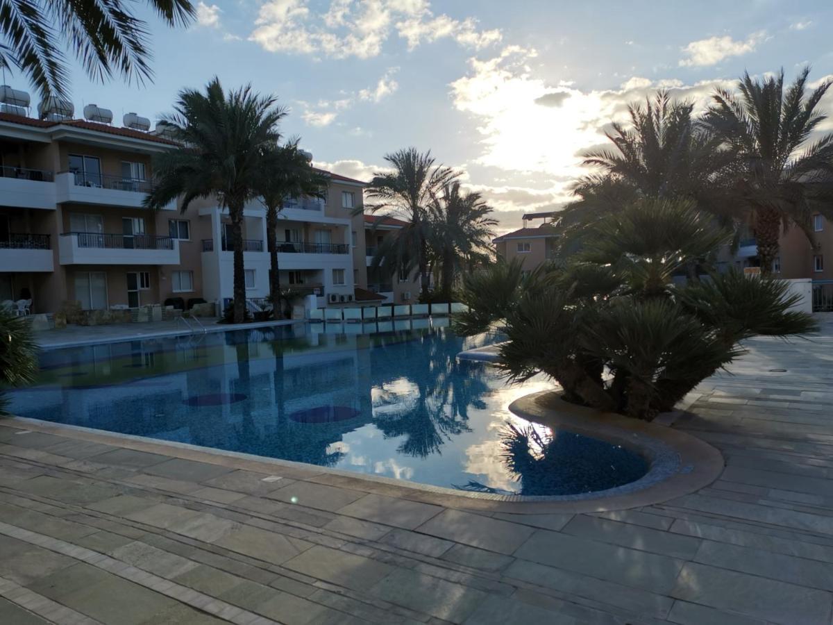 Iris Village, Near Kings Avenue Mall - By Imh Travel & Tours Pafos Zewnętrze zdjęcie