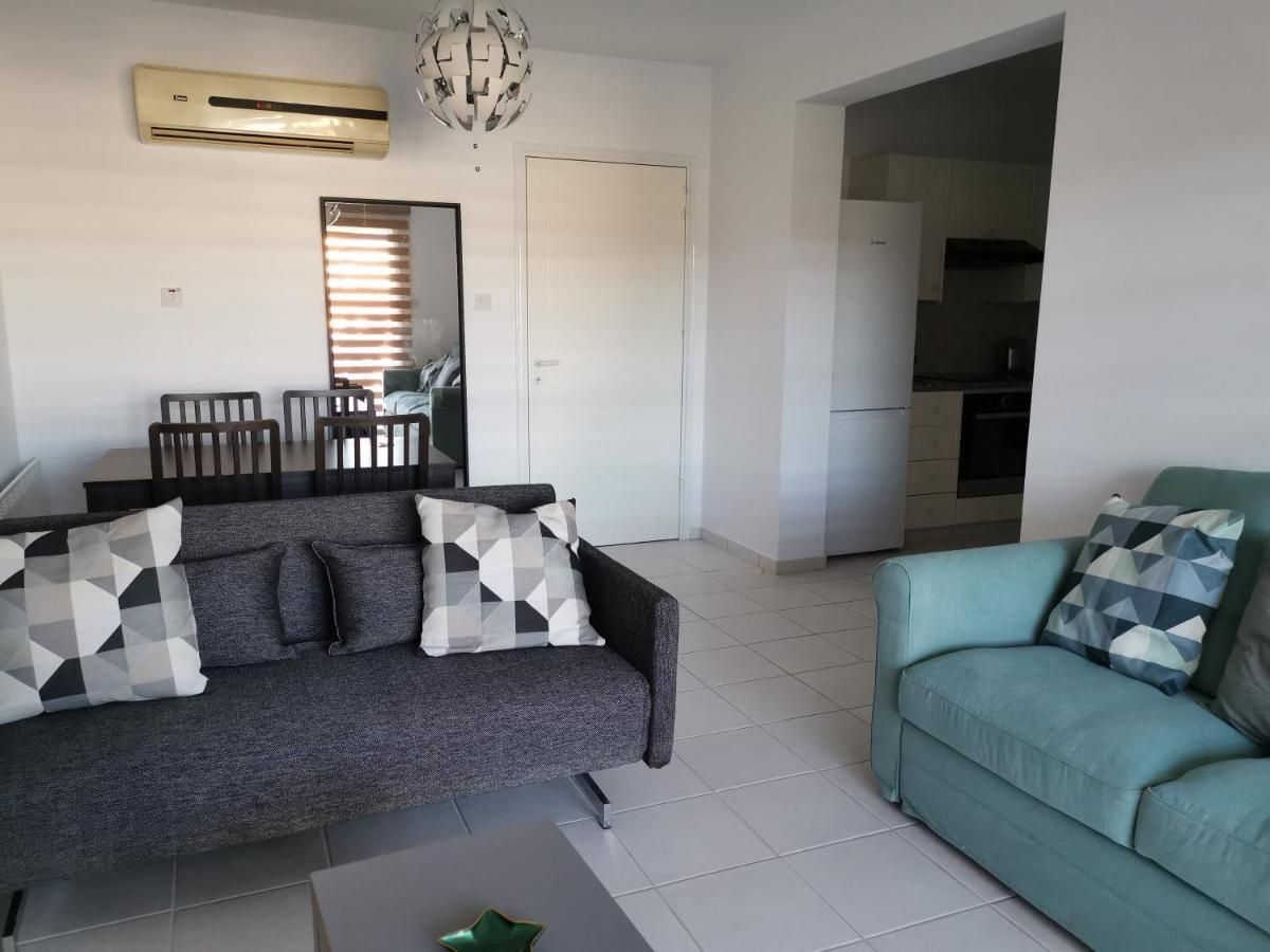 Iris Village, Near Kings Avenue Mall - By Imh Travel & Tours Pafos Zewnętrze zdjęcie