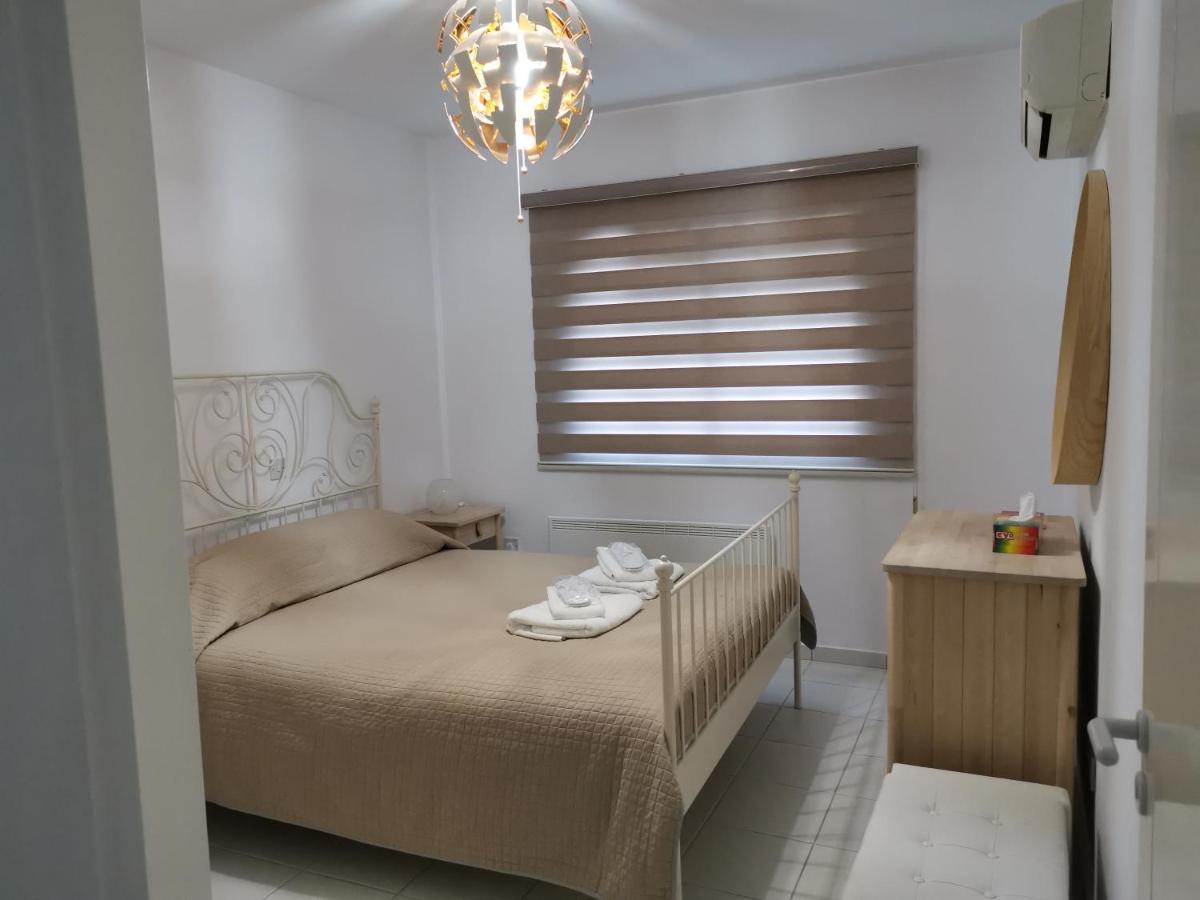 Iris Village, Near Kings Avenue Mall - By Imh Travel & Tours Pafos Zewnętrze zdjęcie