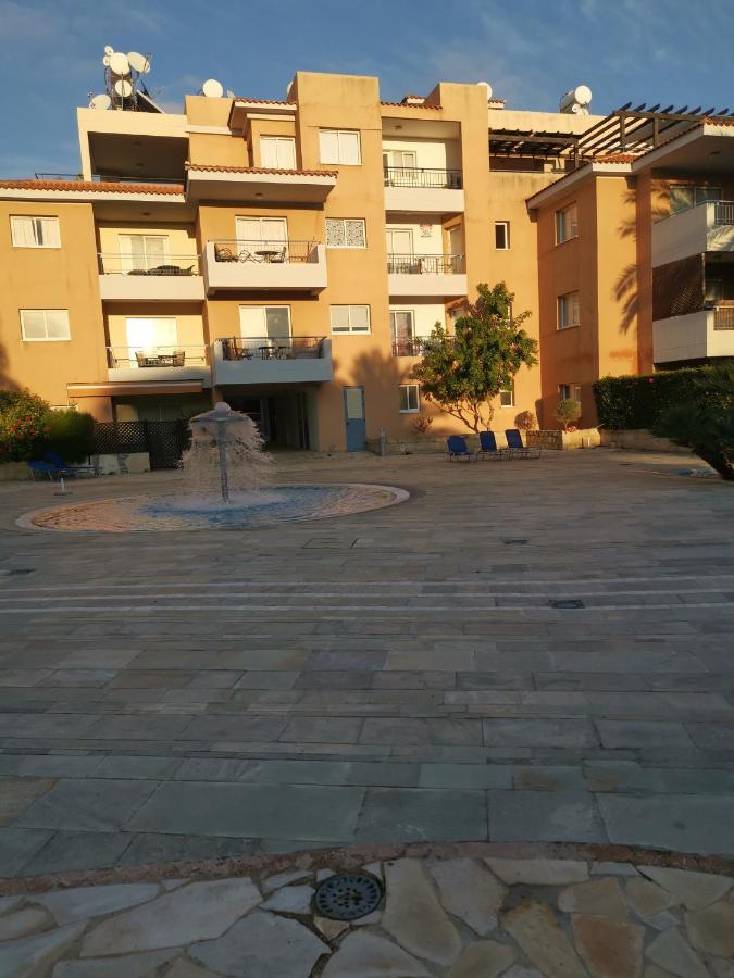 Iris Village, Near Kings Avenue Mall - By Imh Travel & Tours Pafos Zewnętrze zdjęcie