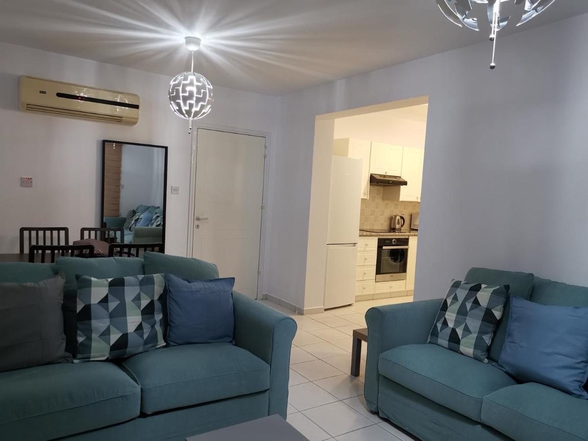 Iris Village, Near Kings Avenue Mall - By Imh Travel & Tours Pafos Zewnętrze zdjęcie