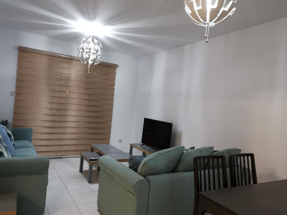 Iris Village, Near Kings Avenue Mall - By Imh Travel & Tours Pafos Zewnętrze zdjęcie
